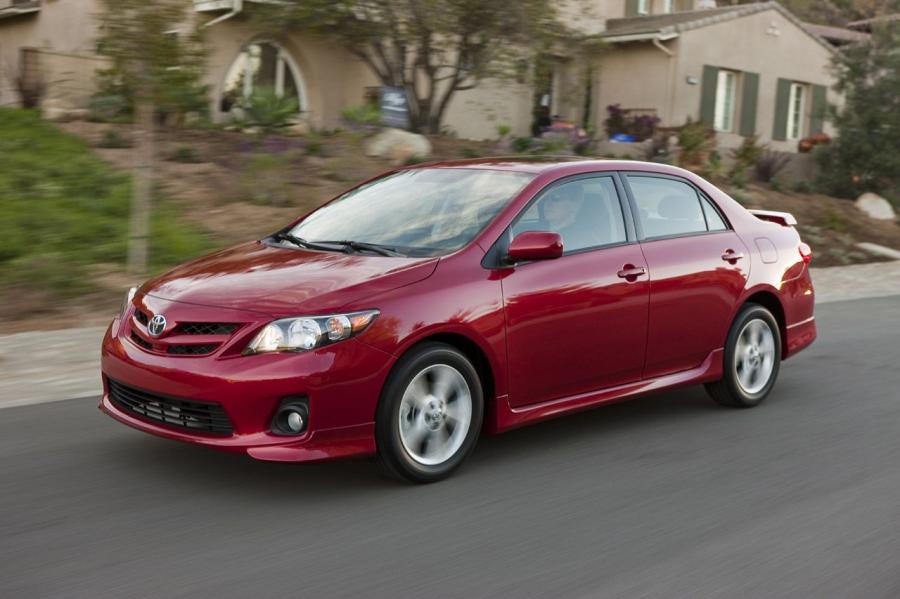 Toyota Corolla 2011 года  (фото 66 из 76)